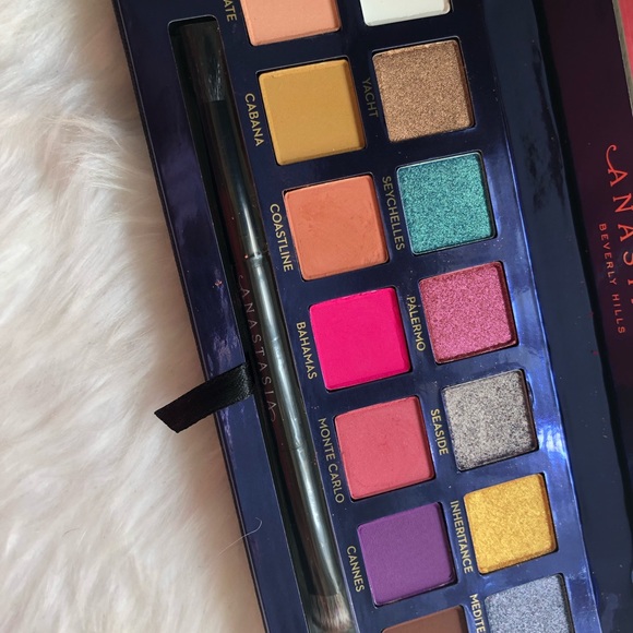 SOLD‘ Riviera’ - Picture 2 of 3